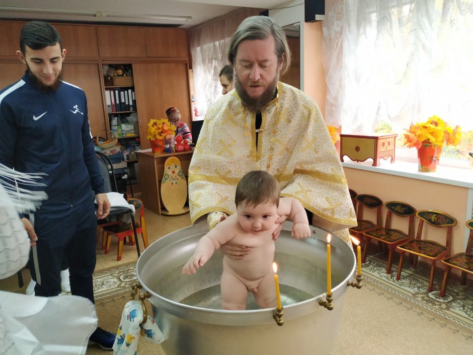 Крещение новорожденного