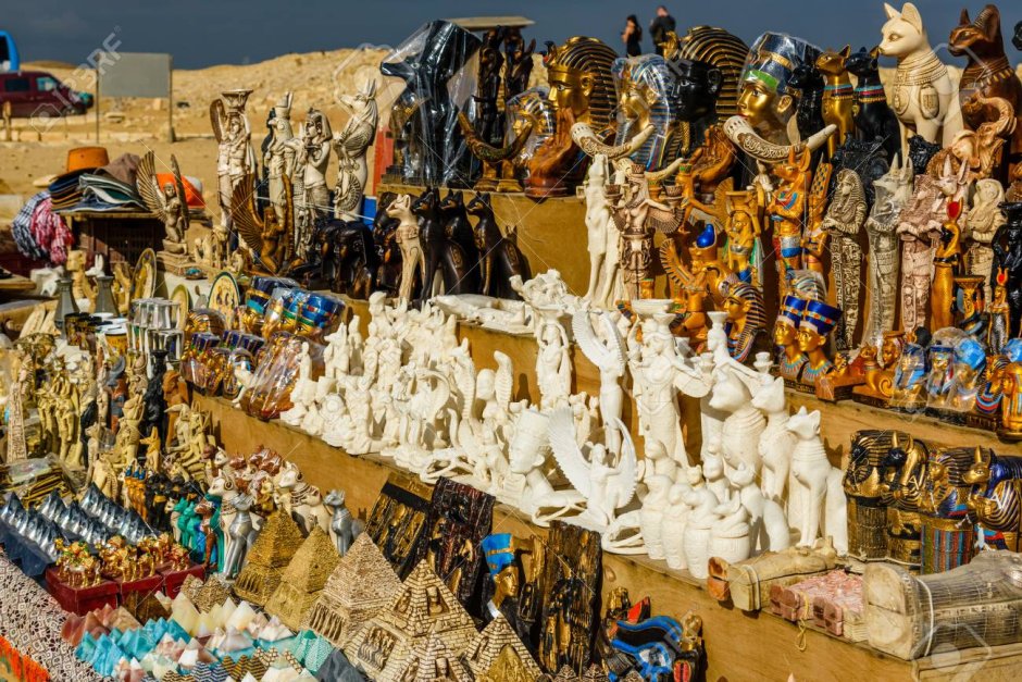 Рынок в Египте статуэтки