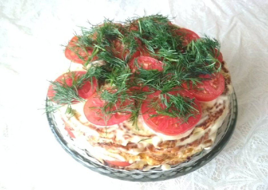 Кабачковый торт с фаршем и помидорами