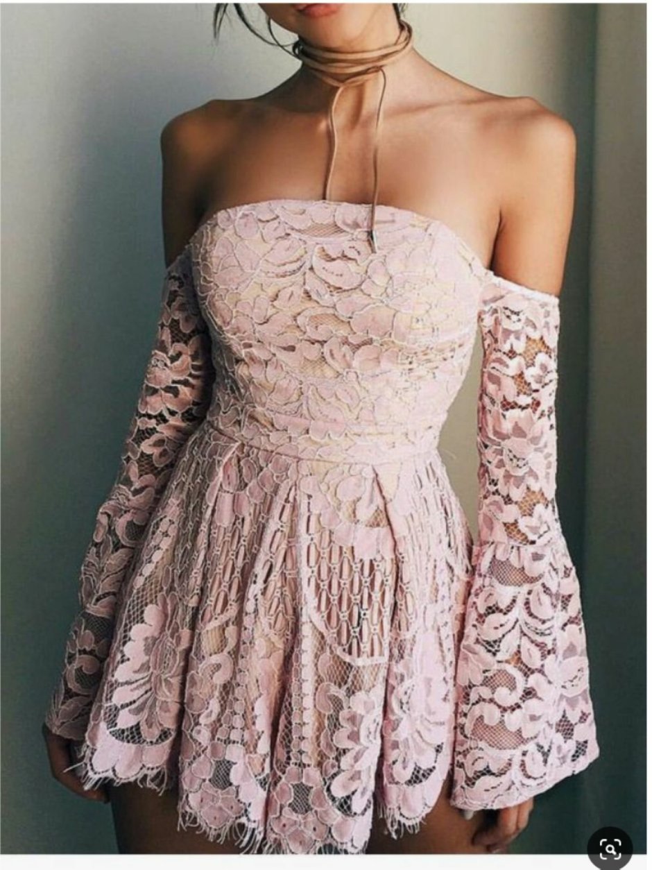 Платье с вышивкой