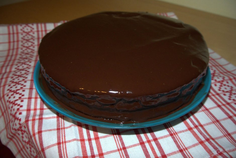 Обычный шоколадный торт