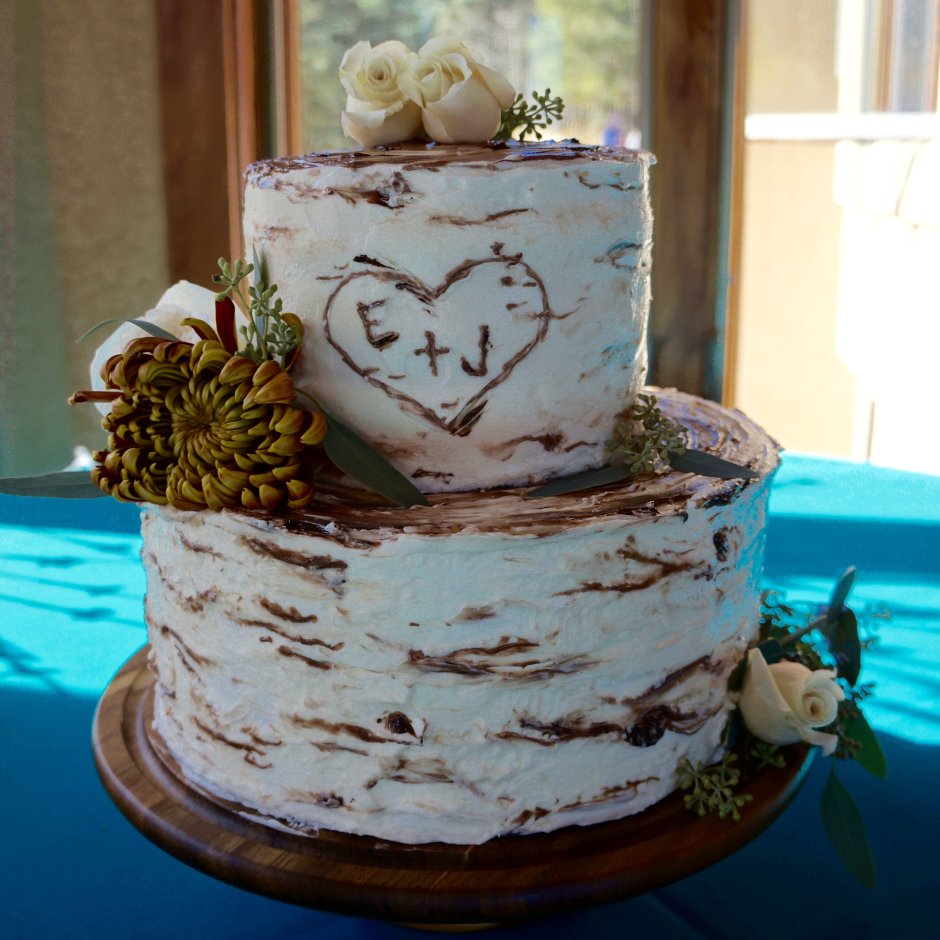 Свадебный торт в эко стиле