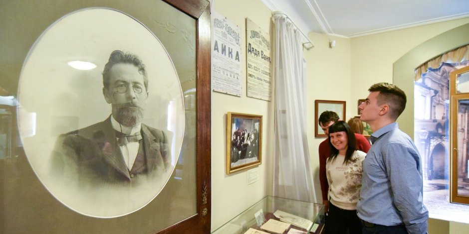 Экспозиция музея Чехова в Москве