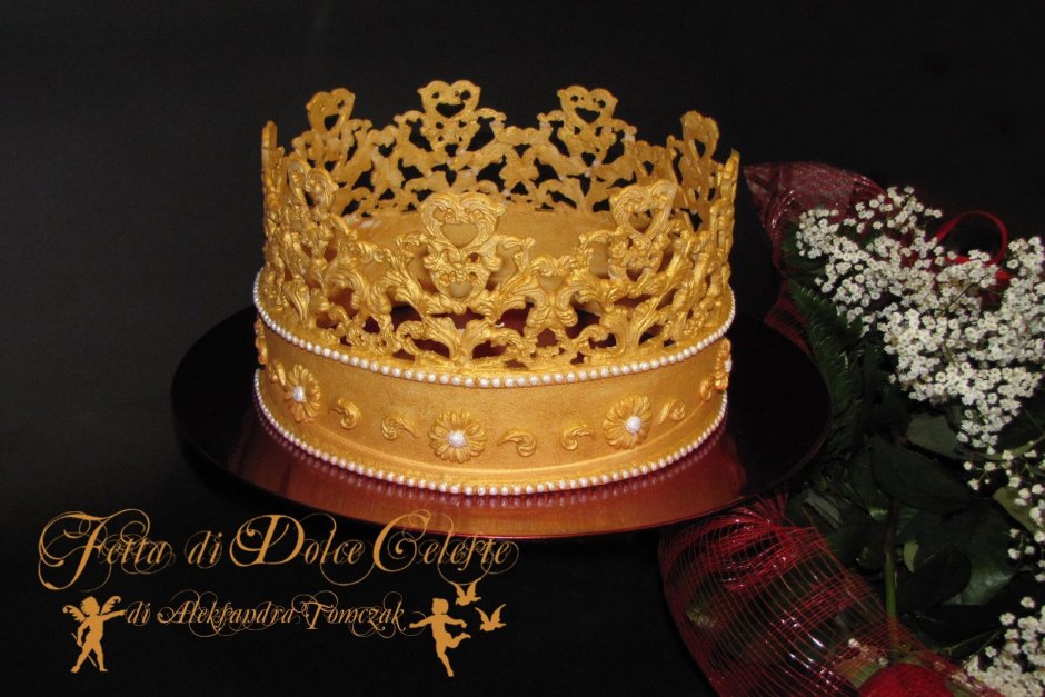 Торт в форме короны