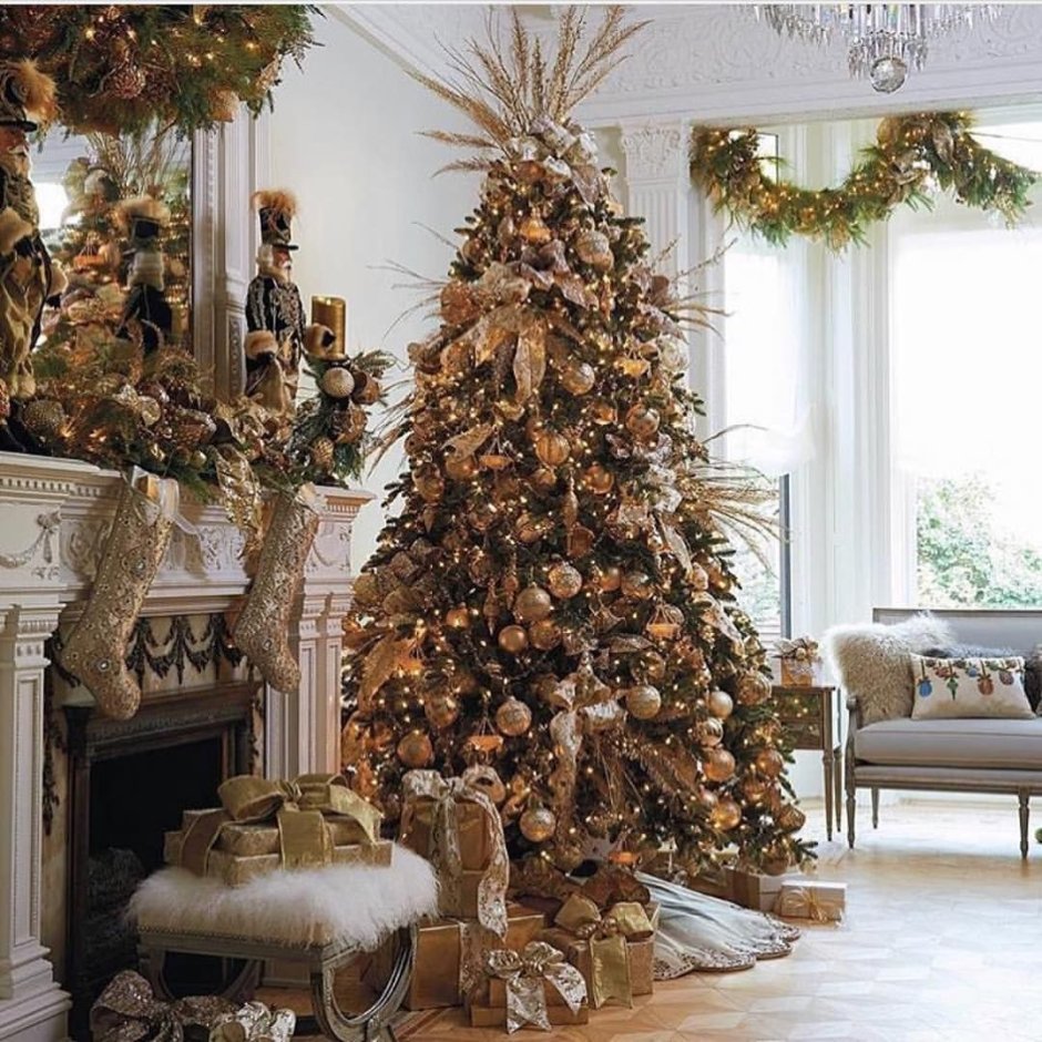 Оригинальное украшение новогодней елки