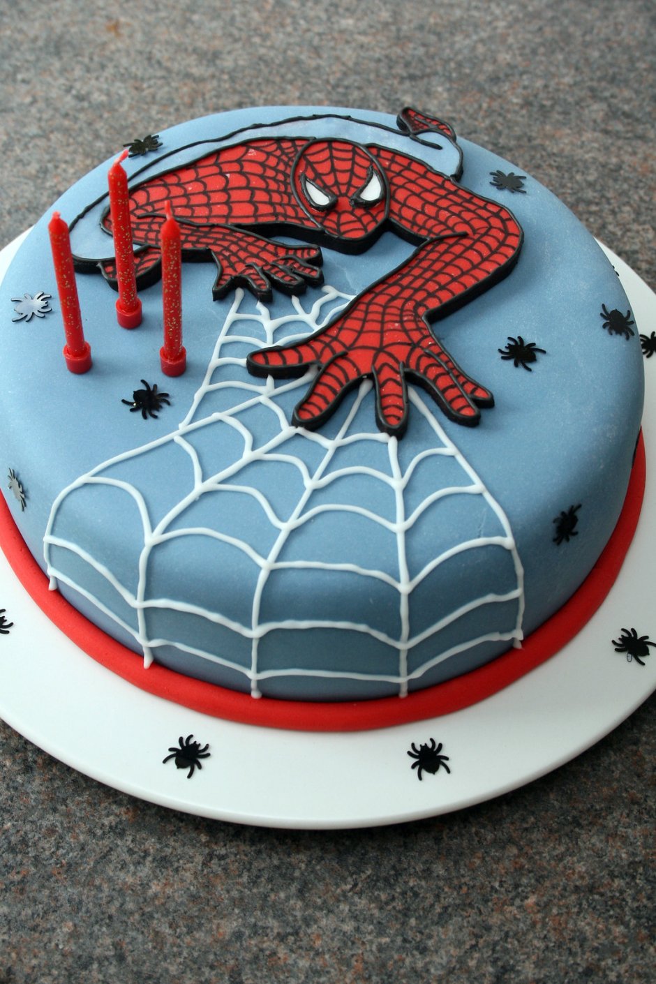 Торт цифра человек паук