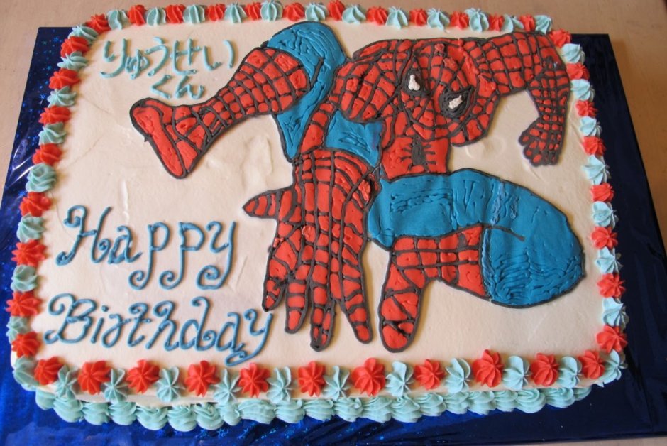 Торт человек паук с капкейками