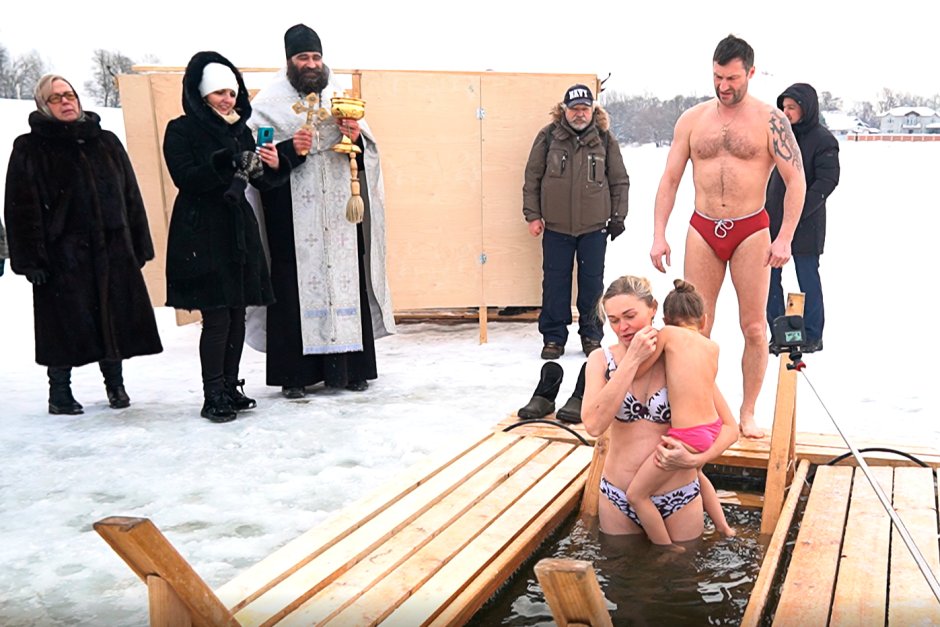 Купание Путина на крещение 2021