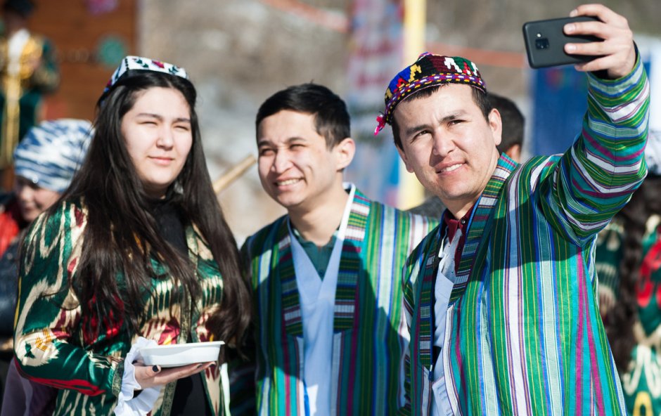 Узбеки и туркмены