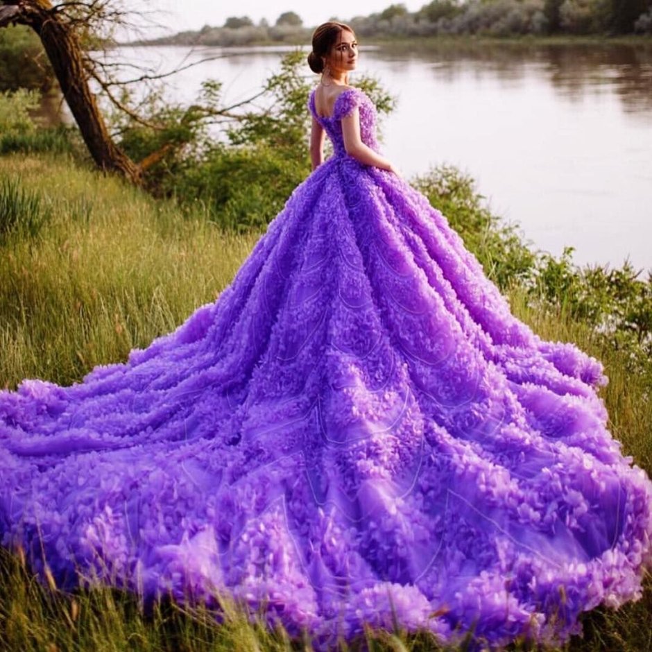 Королевское фиолетовое платье