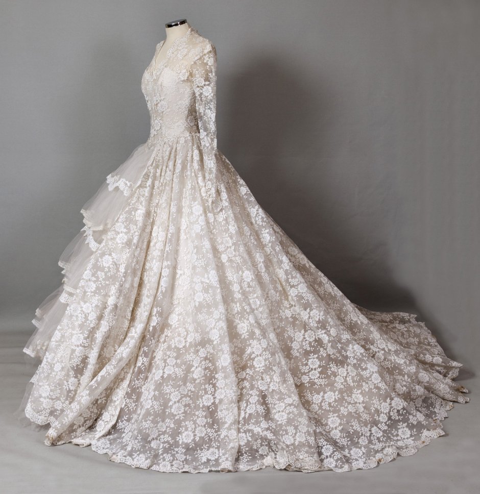 Свадебное платье в стиле 19 века