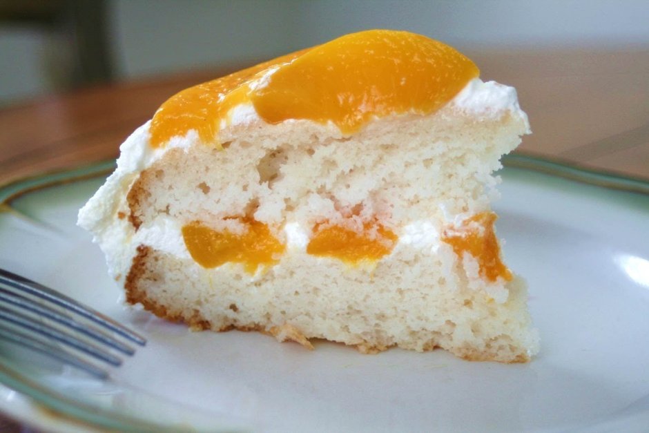Персиковый торт бисквитный