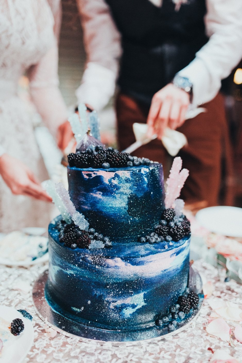 Свадебный торт в стиле космос