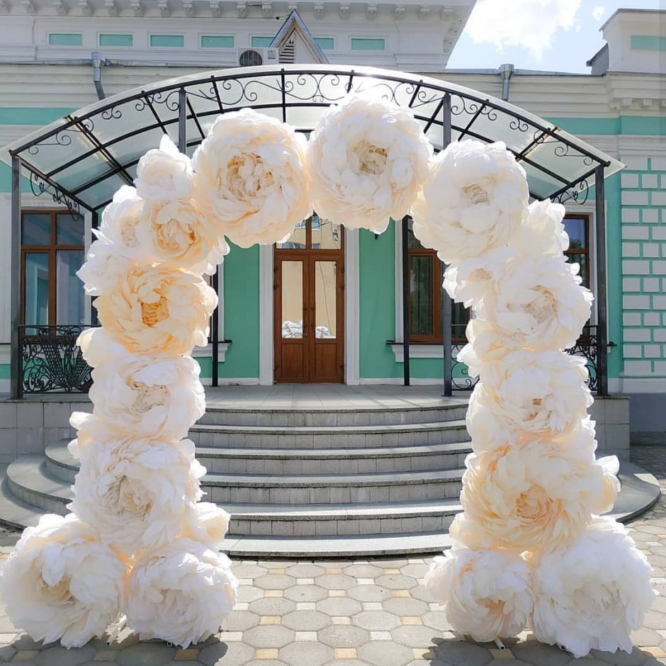 Свадебная арка Пионовая