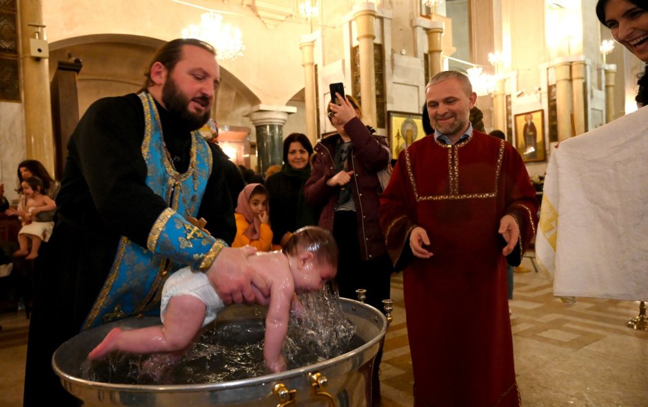 Крещение младенца Грузия