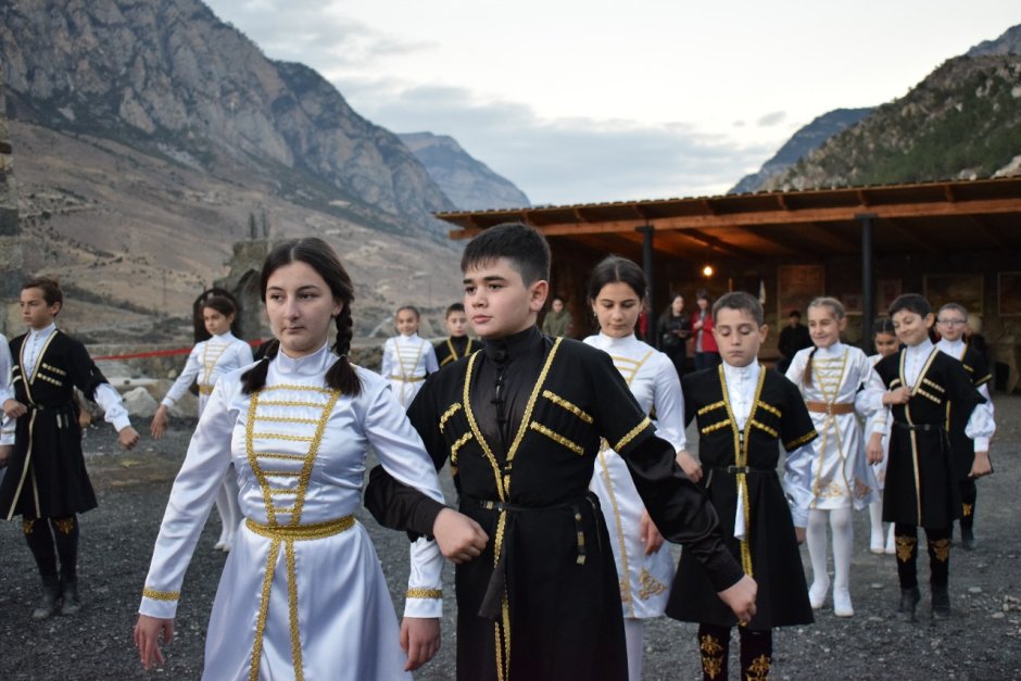 Северная Осетия Алания национальный костюм
