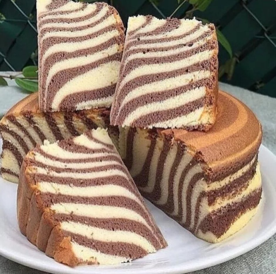 Бисквитный торт Зебра