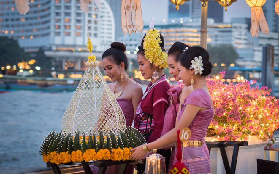 Тайский праздник Лои Кратонг
