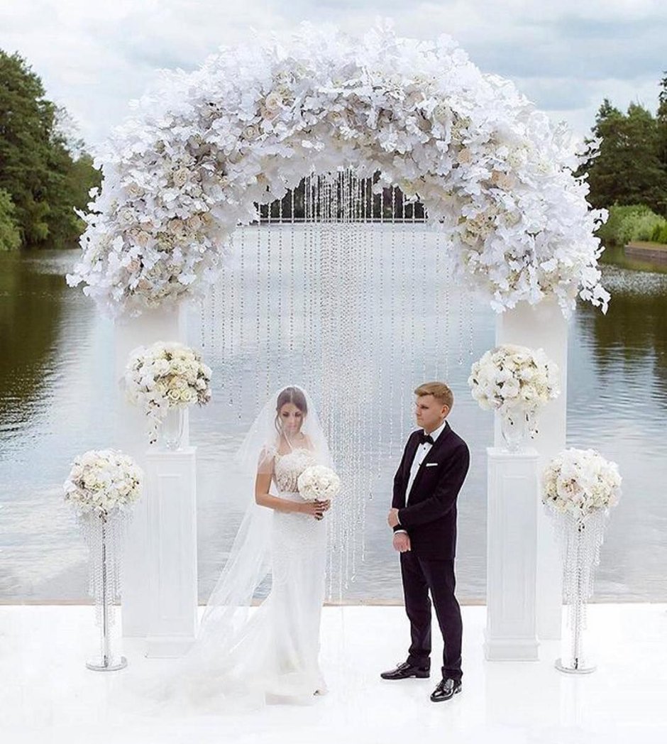 Стеклянная арка на свадьбу