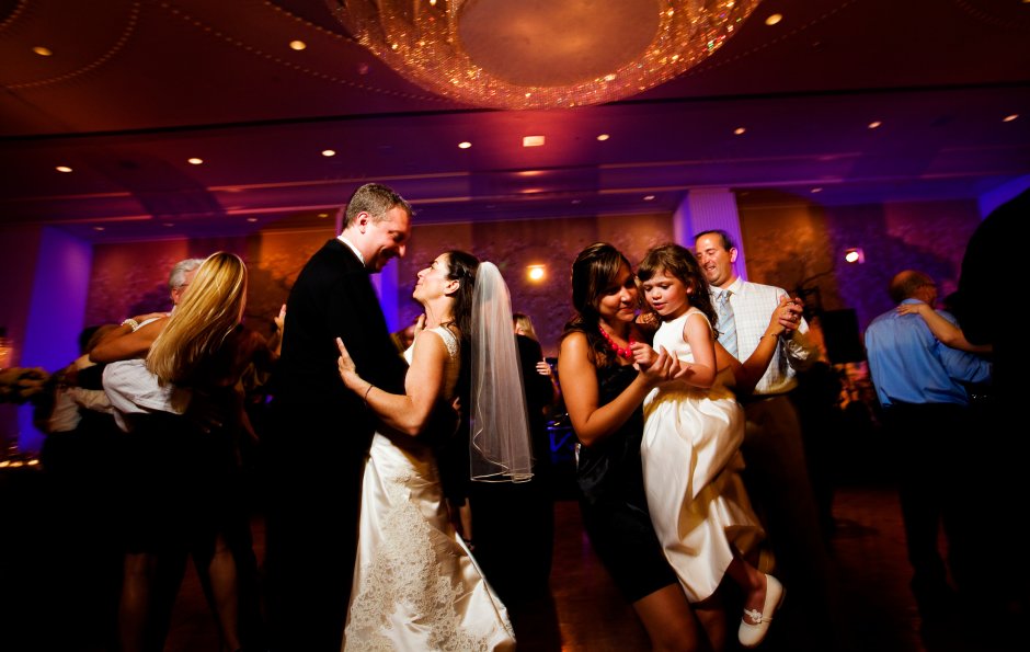 Свадебный танец жениха и невесты