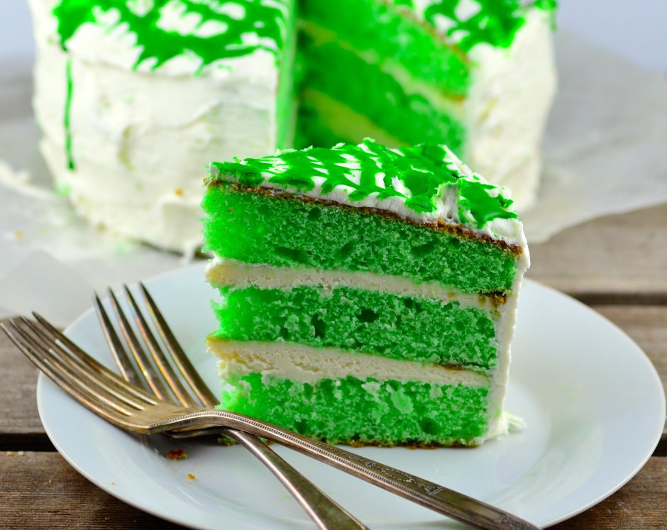 Торт с зеленым кремом