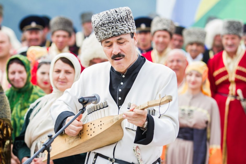 Чеченский ансамбль ловзар