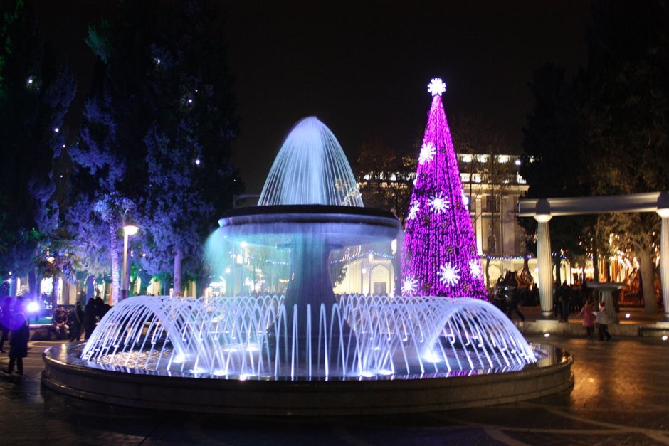 Баку площадь фонтанов зима