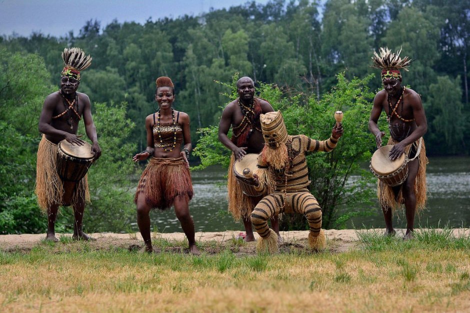 Танцы шаманов Африки