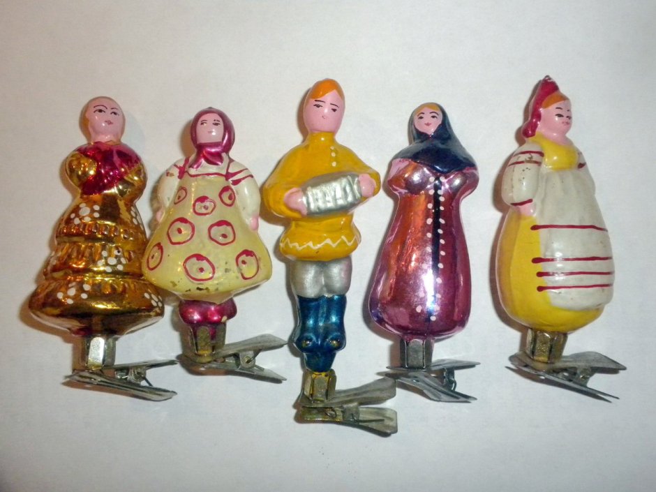 Наборы советских елочных игрушек по сказкам