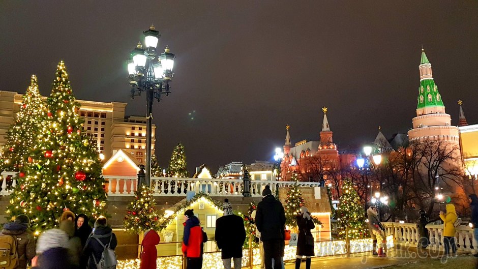 Манежная площадь Москва Рождественская