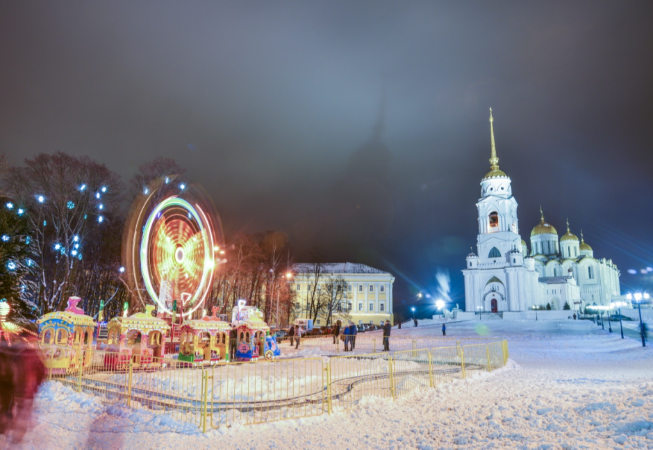 Соборная площадь Владимир зима