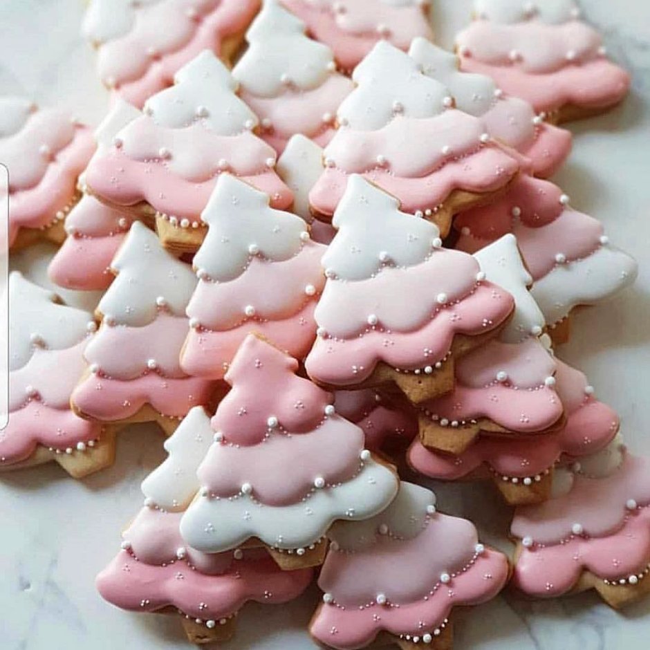 Печенье розовое елочки