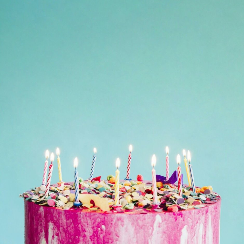 Фон с тортом на день рождения