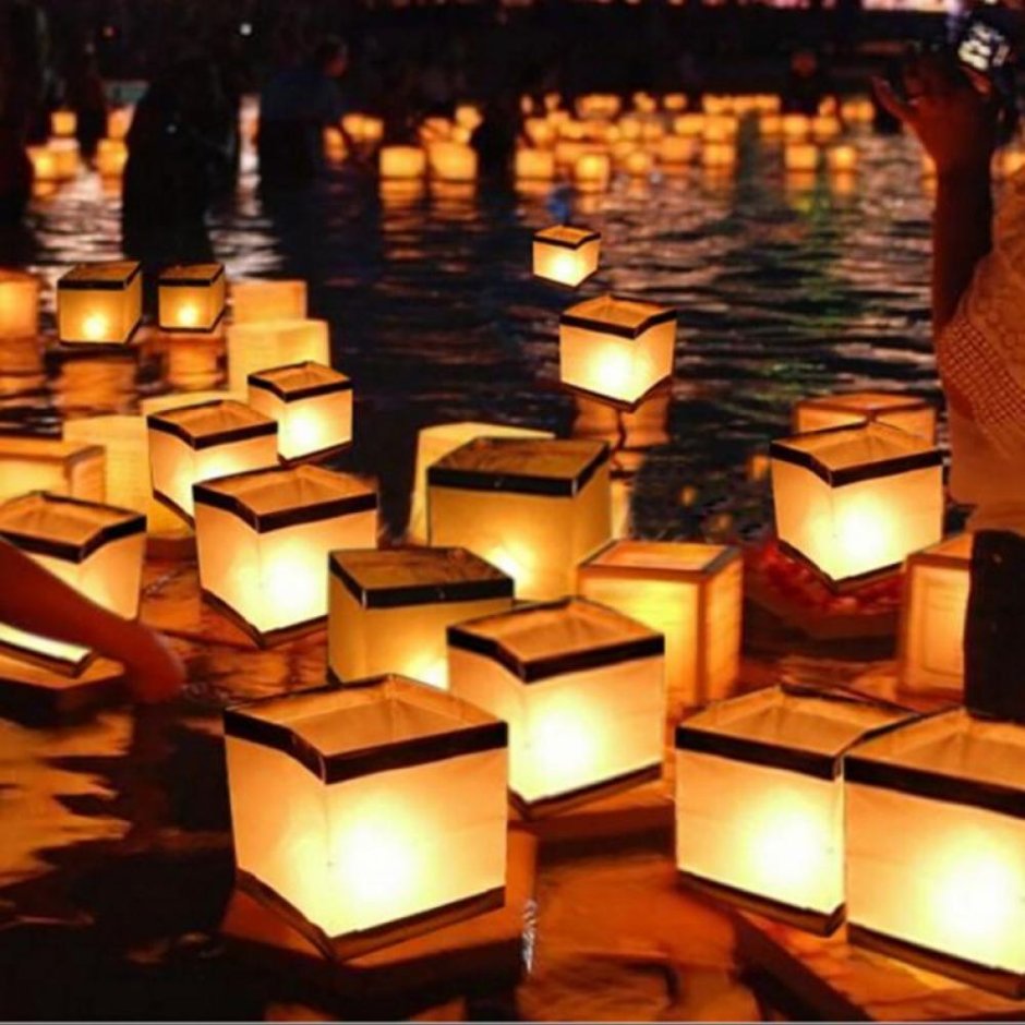 Фестиваль небесных фонариков (Pingxi Lantern Festival).