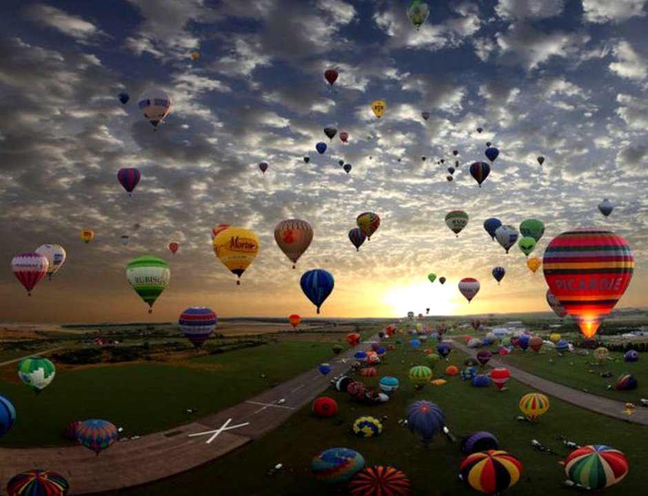 Воздушные шары в небе
