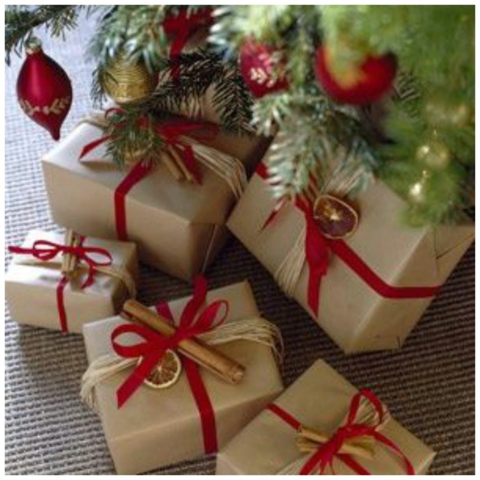 Упаковка подарков под елку
