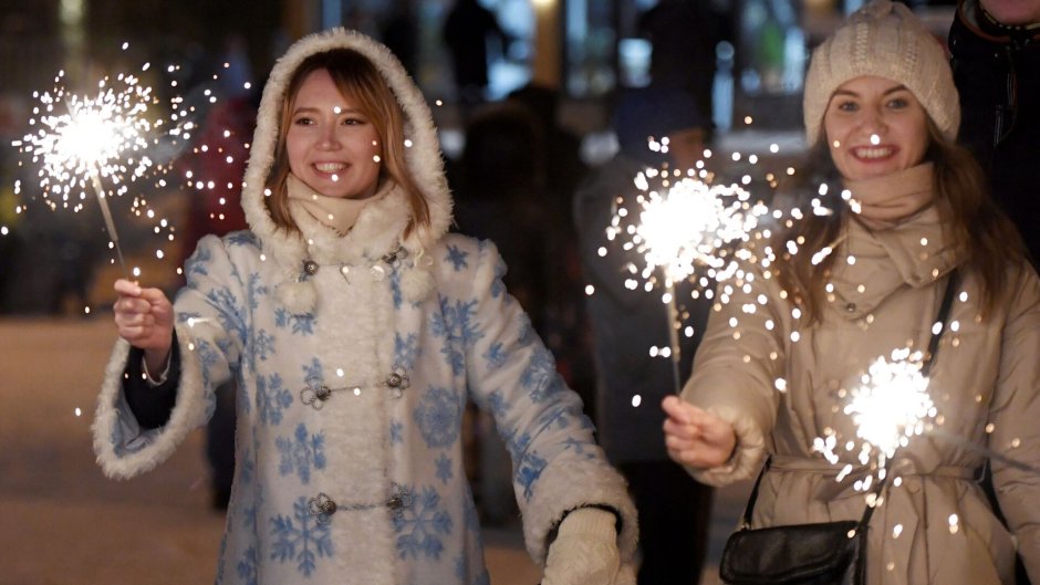 Новогодняя Москва люди улыбки 2022