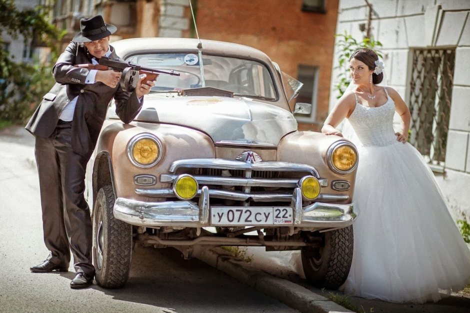Свадьба в стиле гангстеров жених и невеста