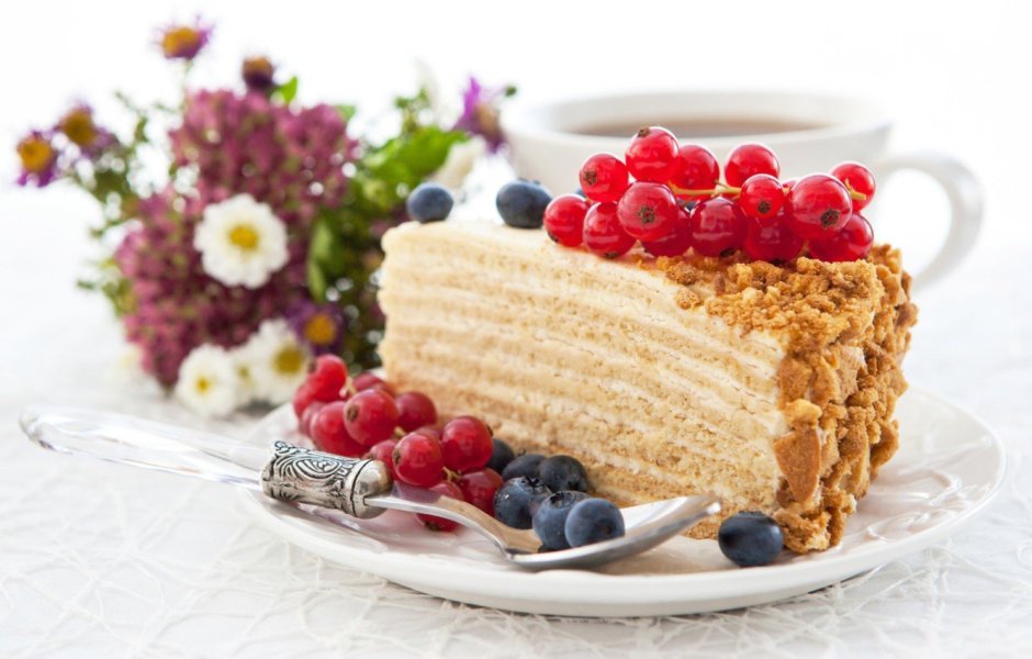 Украшение торта Наполеон сахарной пудрой