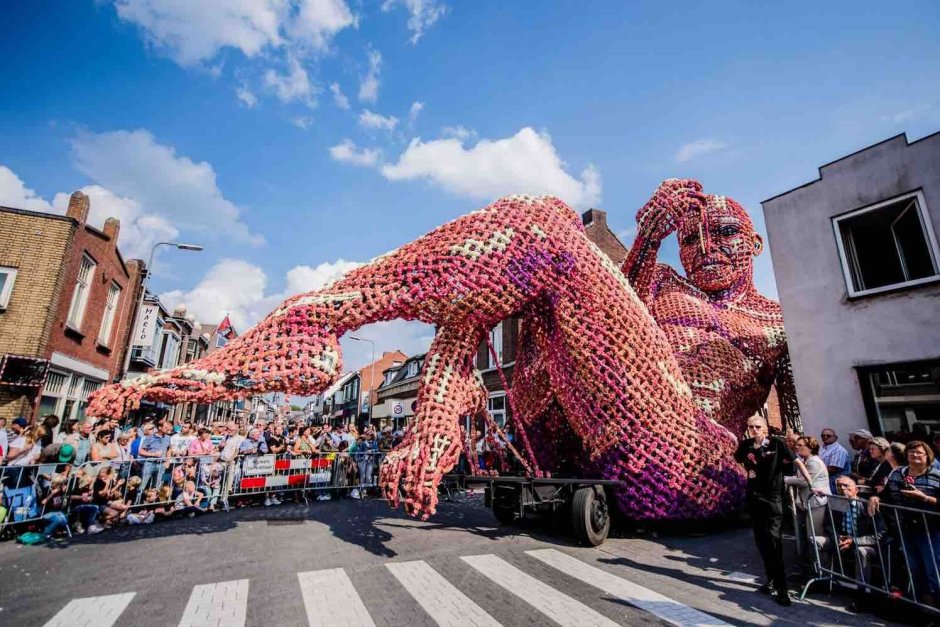 Цветочный фестиваль Bloemencorso в Нидерландах