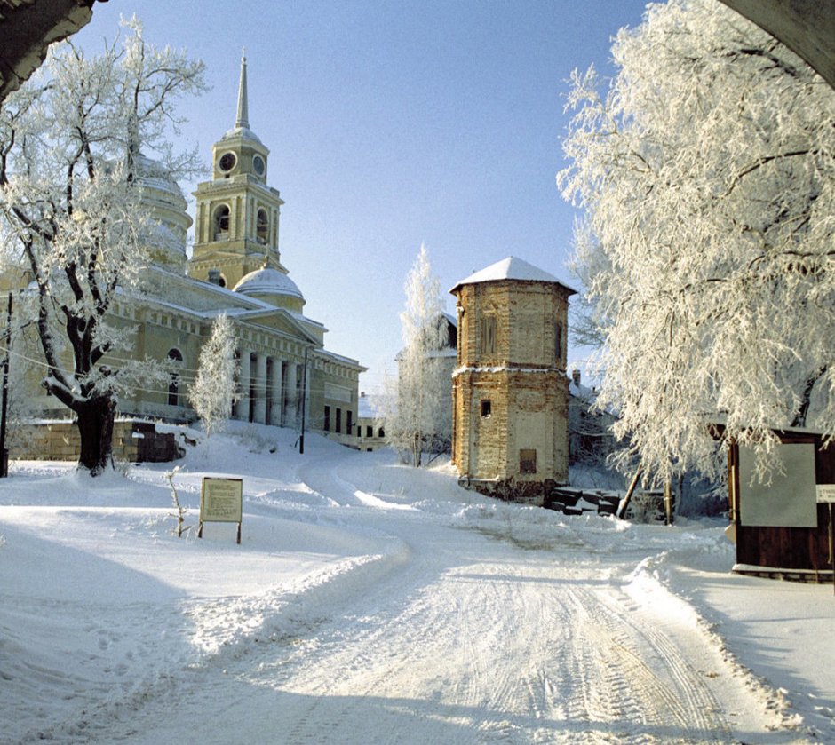 Нило-Столобенского монастыря Осташков зима