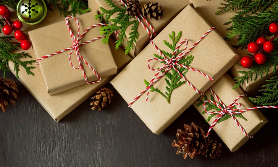 Упаковка елки подарочной бумагой