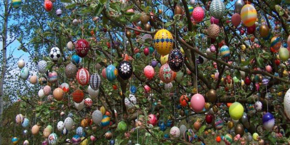 Easter Craft on Trees