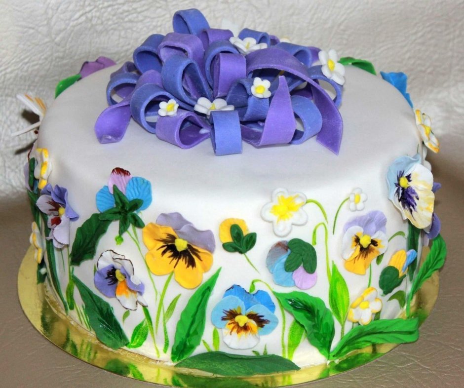 Торт с мастикой на день рождения