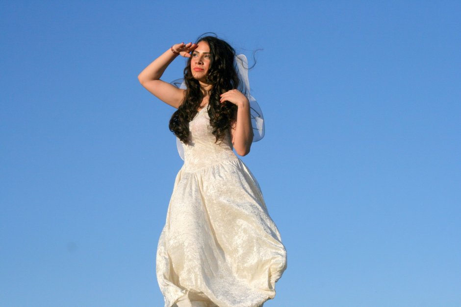Свадебное платье с крыльями ангела