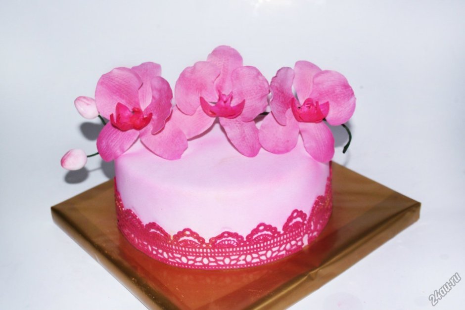 Торт для женщины с орхидеями