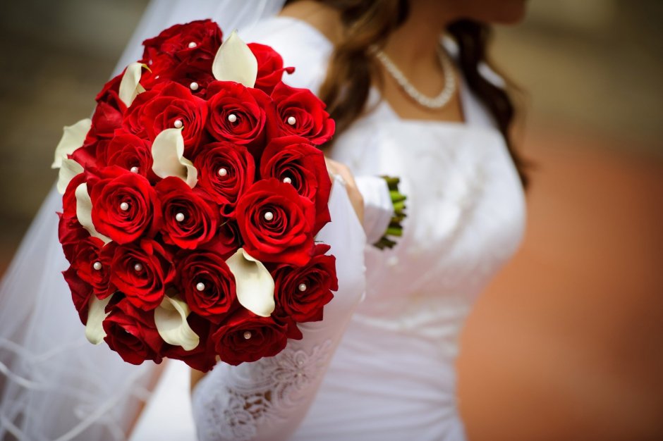 Свадебный букет под красное платье