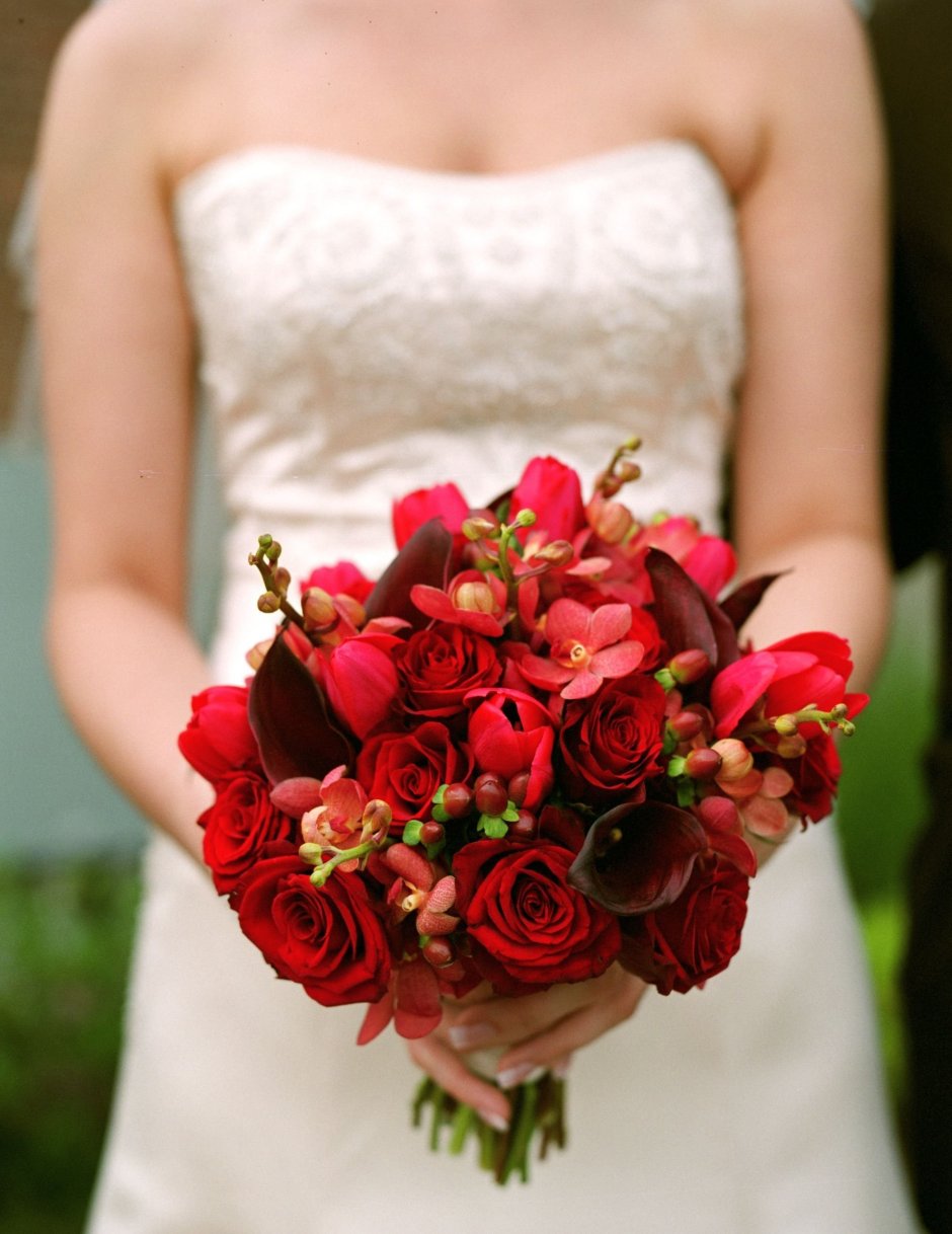 Гипсофила букет невесты с красным