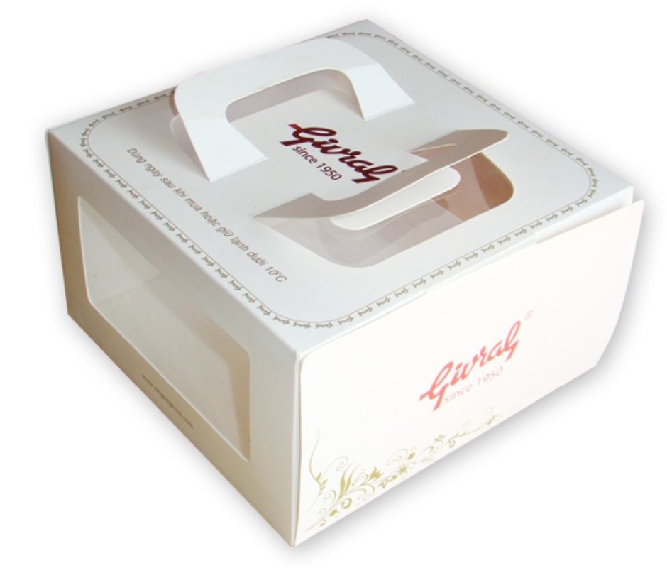 Торт в упаковке с логотипом