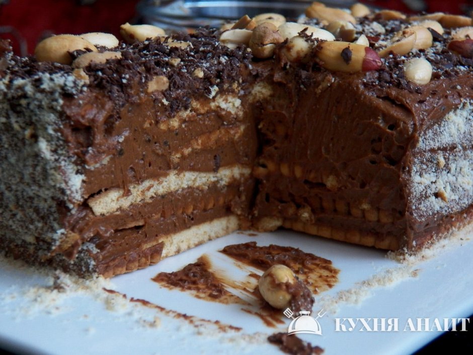 Шоколадный торт из печенья и сгущенки